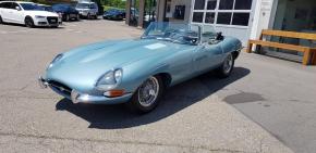 Jaguar E-Type photo