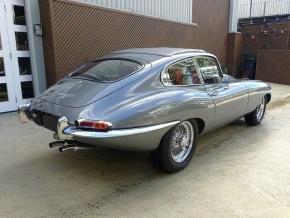 Jaguar E-Type photo