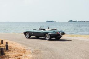 Jaguar E-Type photo