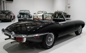 Jaguar E-Type photo