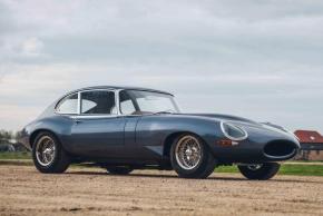 Jaguar E-Type photo