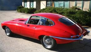 Jaguar E-Type photo