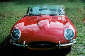 Jaguar E-Type photo