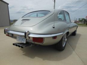 Jaguar E-Type photo