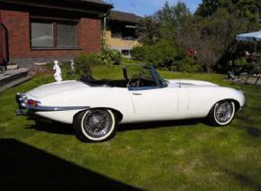 Jaguar E-Type photo