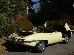 Jaguar E-Type photo