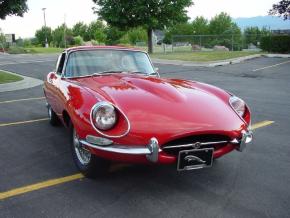 Jaguar E-Type photo