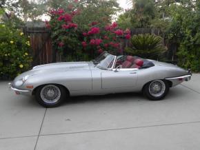 Jaguar E-Type photo