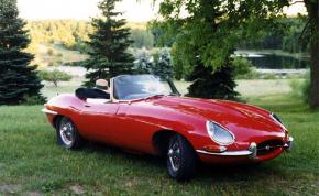 Jaguar E-Type photo