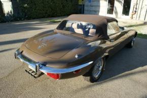 Jaguar E-Type photo