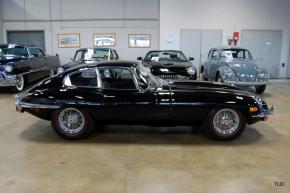 Jaguar E-Type photo