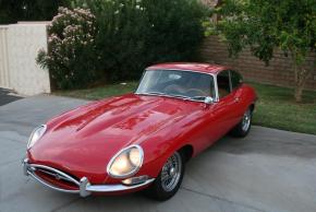 Jaguar E-Type photo