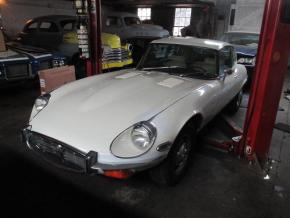 Jaguar E-Type photo