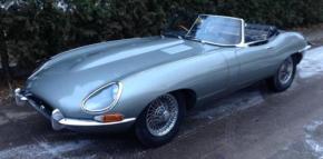 Jaguar E-Type photo