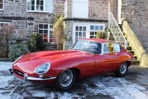 Jaguar E-Type photo