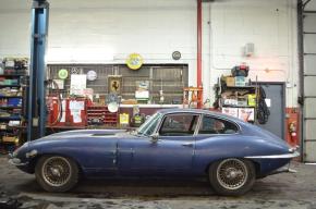 Jaguar E-Type photo