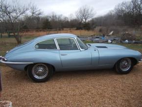 Jaguar E-Type photo